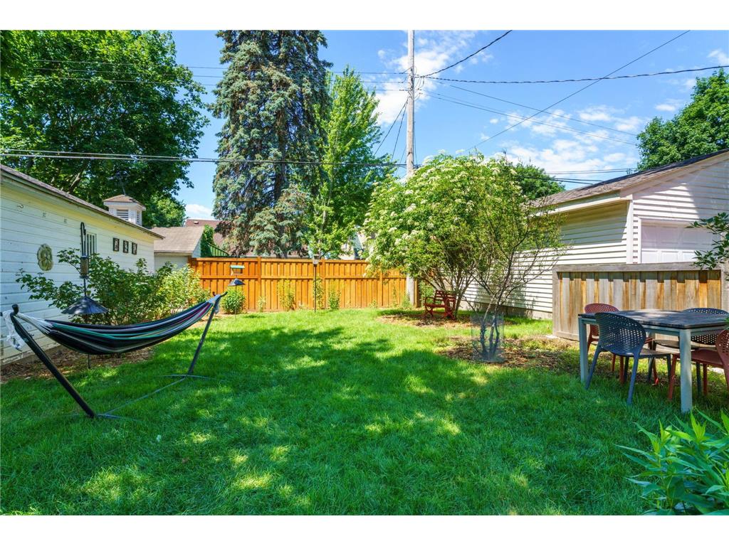 1373 Avon Street N Saint Paul MN 55117 7088739 image27