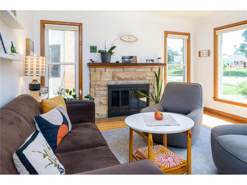 1373 Avon Street N Saint Paul MN 55117 7088739 image4