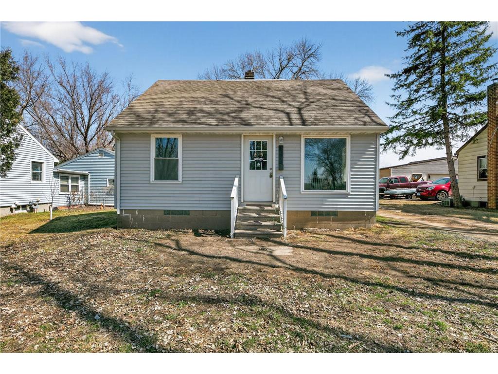 1373 Jefferson Street SE Hutchinson MN 55350 7044147 image1