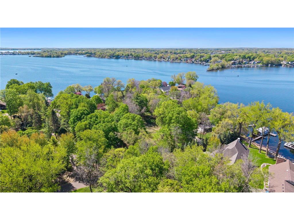 1373 Rest Point Road Orono MN 55364 - Lake Minnetonka 7072425 image1