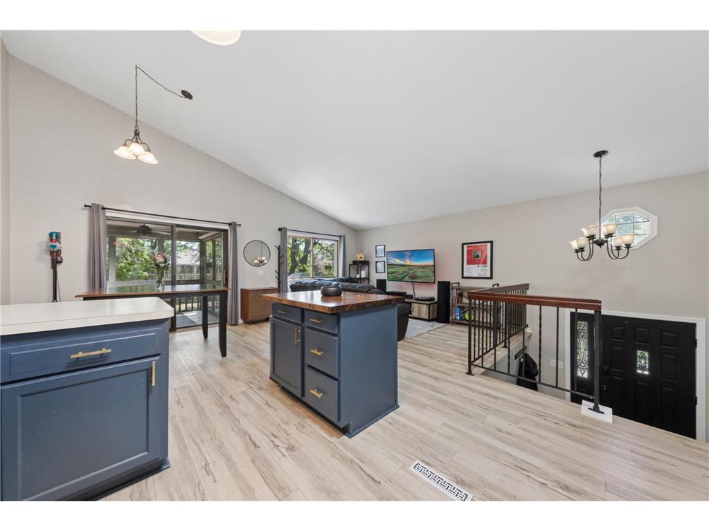 13746 84th Place N Maple Grove MN 55369 7081924 image2