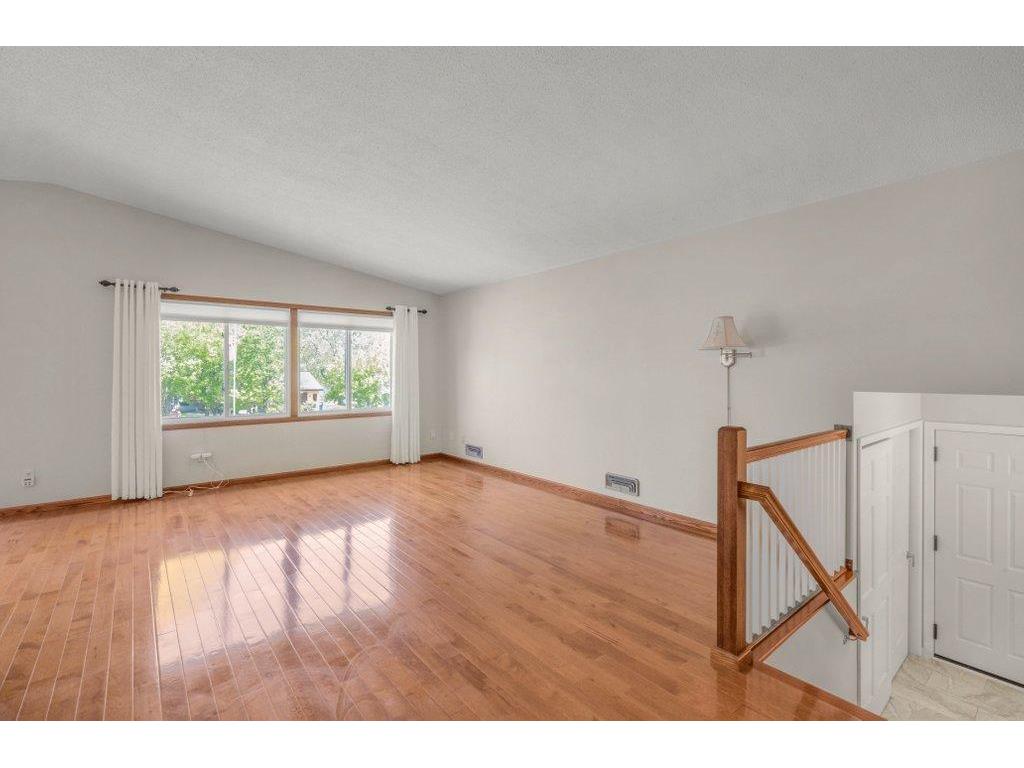 1375 Balsam Street E Eagan MN 55123 7080246 image3