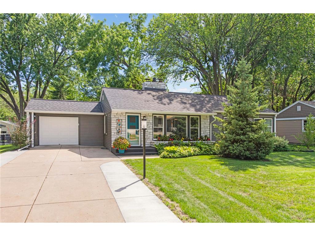 1376 Arden Place Arden Hills MN 55112 6418896 image1
