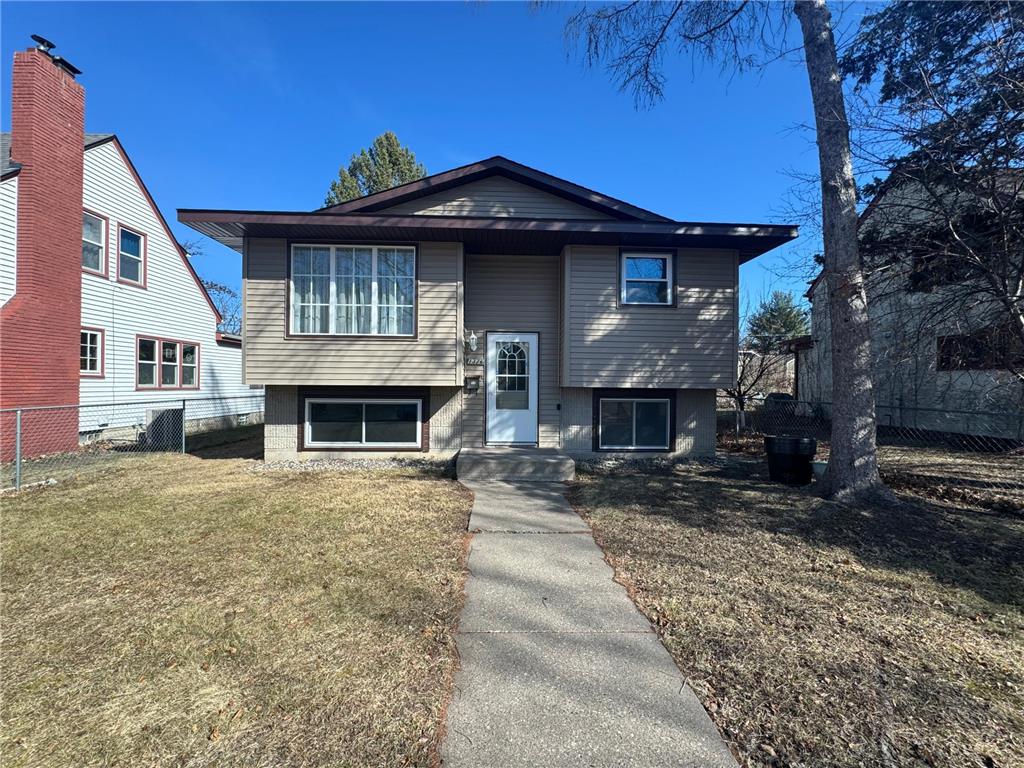 1376 Danforth Street Saint Paul MN 55117 6550239 image1