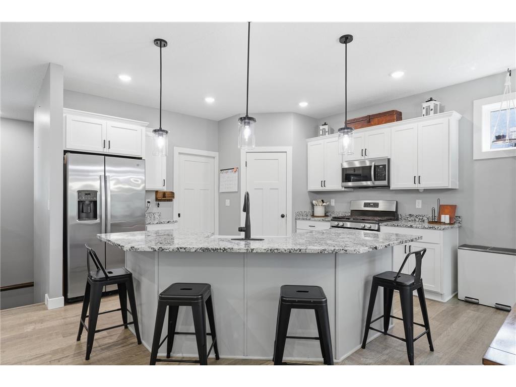 13763 9th Avenue S Zimmerman MN 55398 7108721 image8
