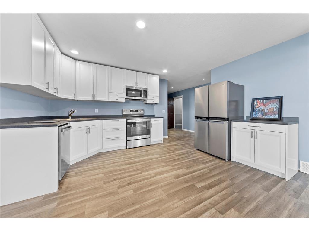 13765 Norelius Lane Lindstrom MN 55045 - South Center Lake 7053257 image75