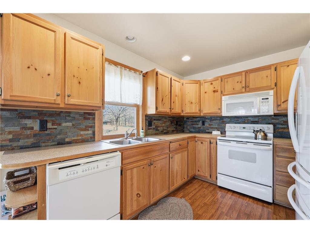 13768 County 18 Park Rapids MN 56470 - Fish Hook 7028377 image12