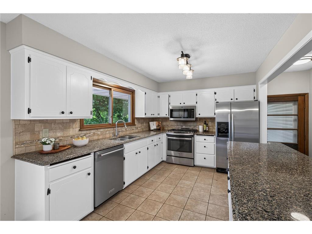 13769 Fairlawn Avenue Apple Valley MN 55124 7103067 image4
