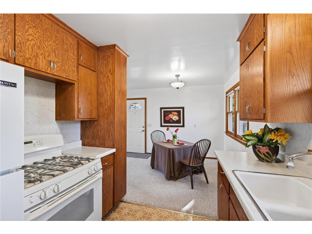 1377 Clarence Street Saint Paul MN 55106 6809452 image12