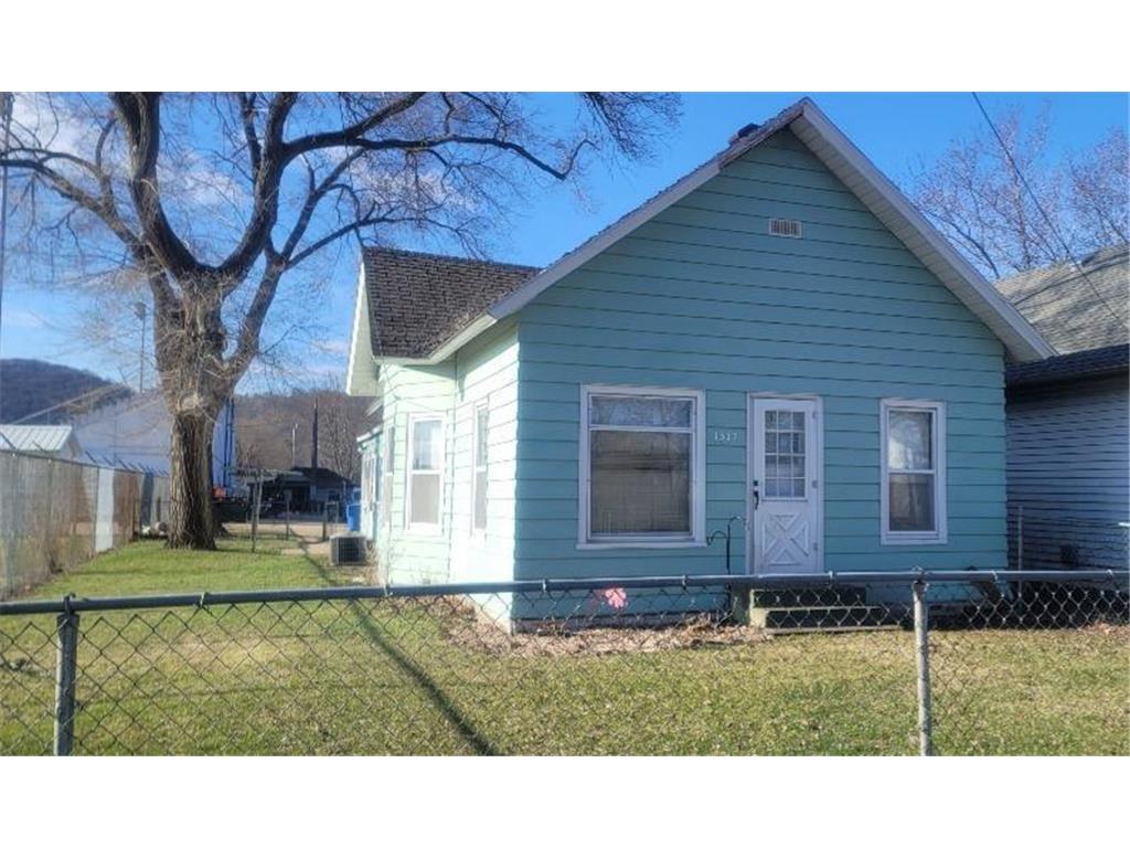 1377 W 3rd Street Winona MN 55987 6814466 image1