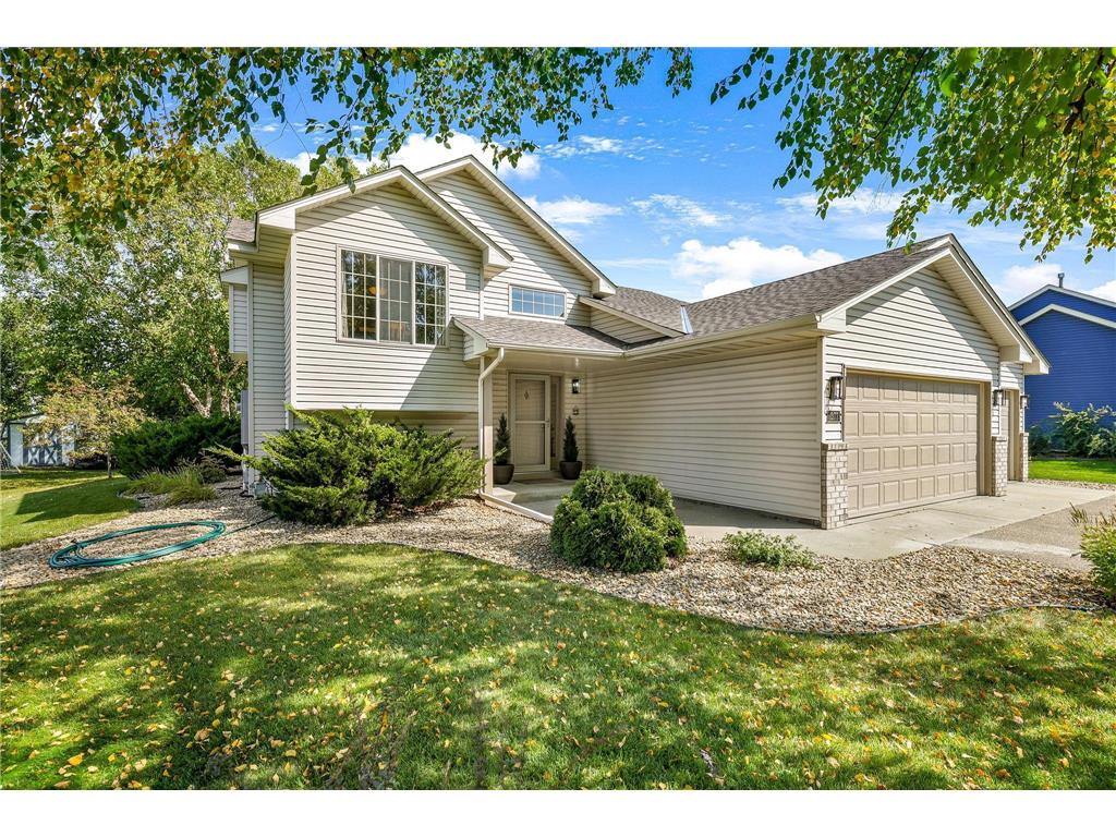 1377 Whitney Street Shakopee MN 55379 6437161 image1