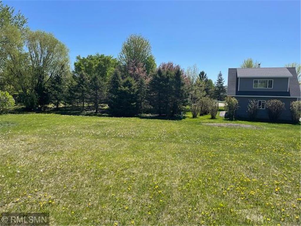 1379 Heritage Avenue NW Hutchinson MN 55350 7076139 image2