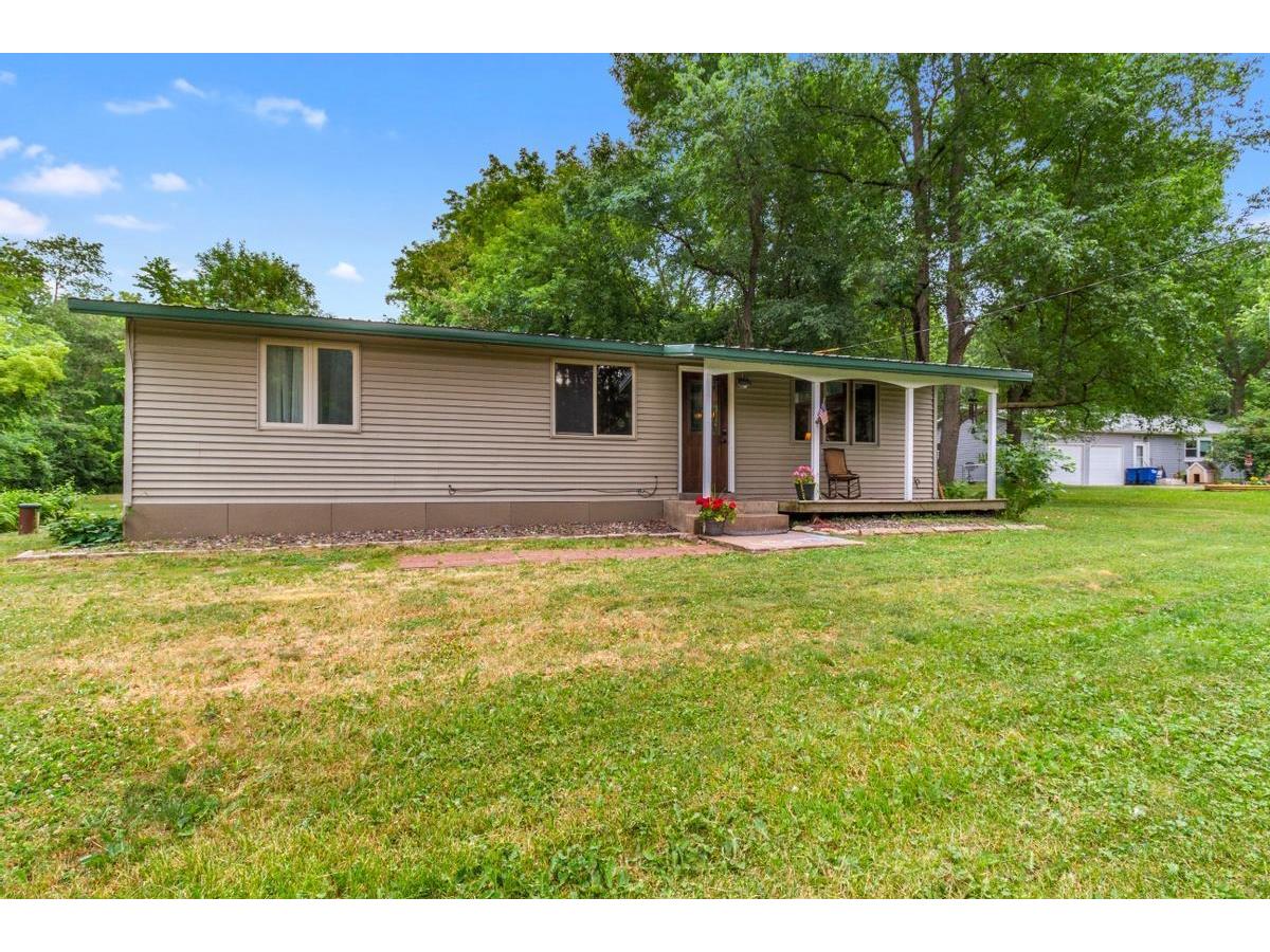 1379 Main Street, Houlton, WI 54082 MLS 6008490 Edina Realty
