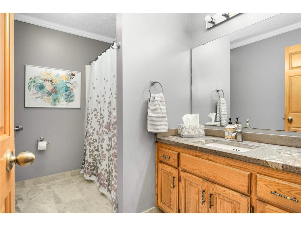 13796 55th Street N Oak Park Heights MN 55082 6784962 image22