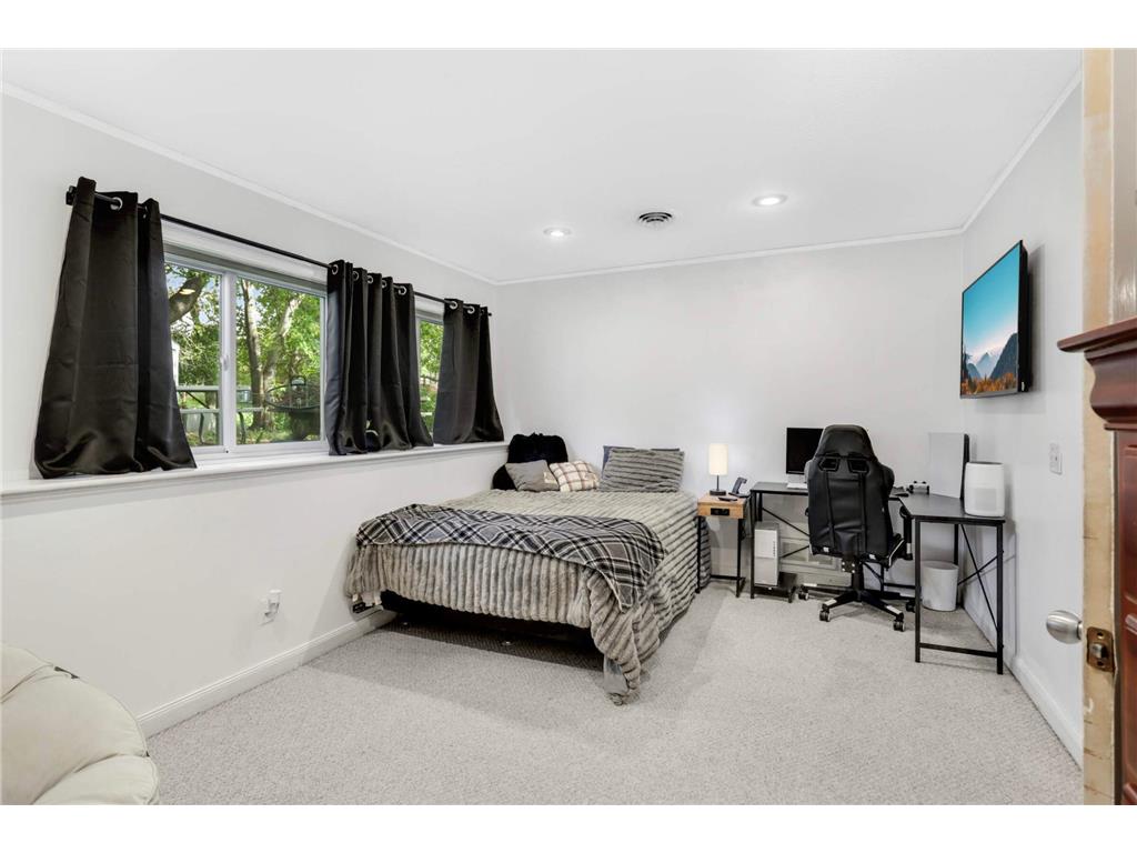 13796 55th Street N Oak Park Heights MN 55082 6784962 image23