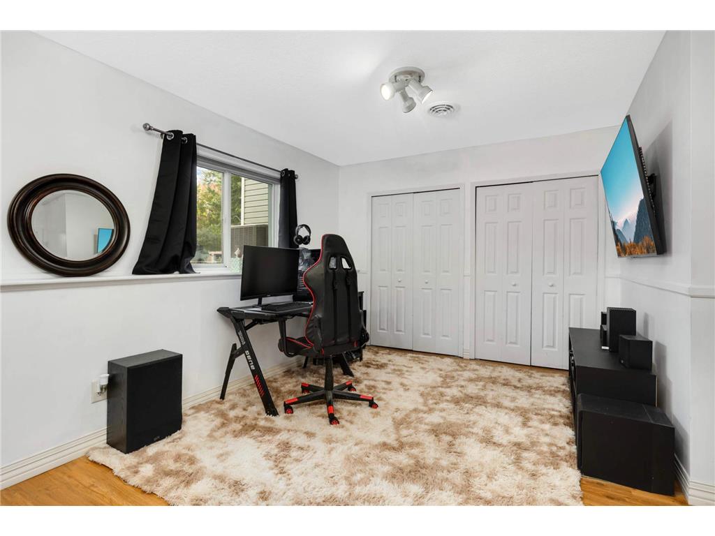 13796 55th Street N Oak Park Heights MN 55082 6784962 image25