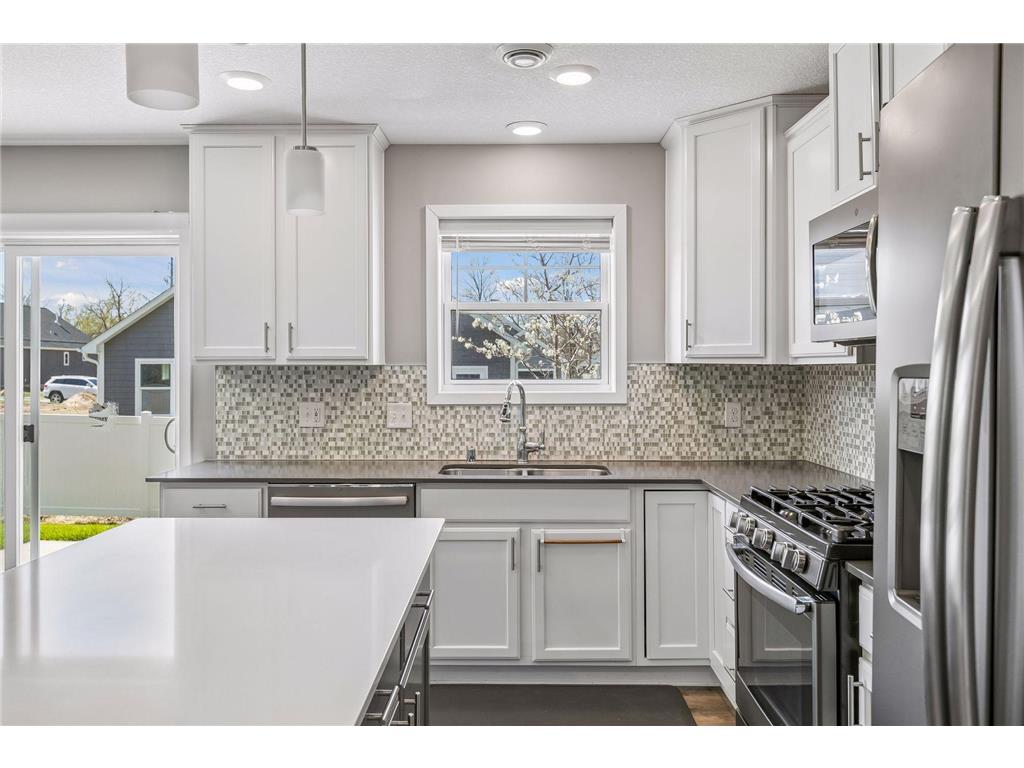 13797 102nd Place N Maple Grove MN 55369 7059335 image12