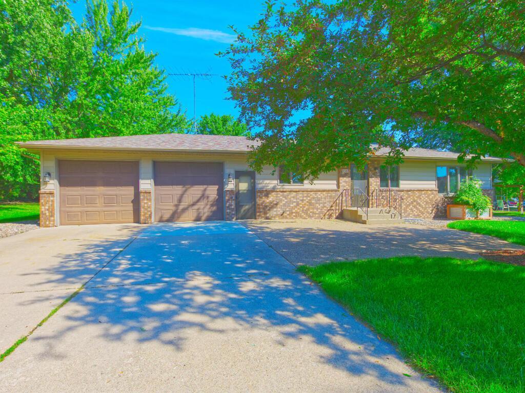 138 Fairlawn Avenue E Winsted MN 55395 - Winsted 6582225 image1