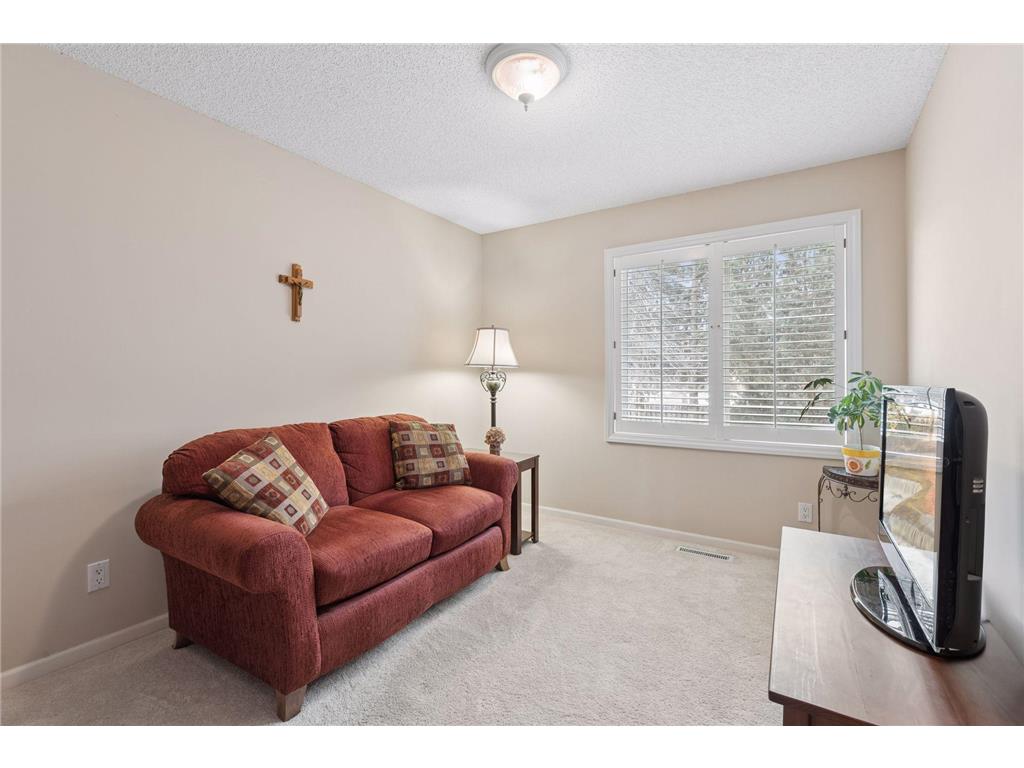 138 White Oaks Lane Vadnais Heights MN 55127 7028534 image25