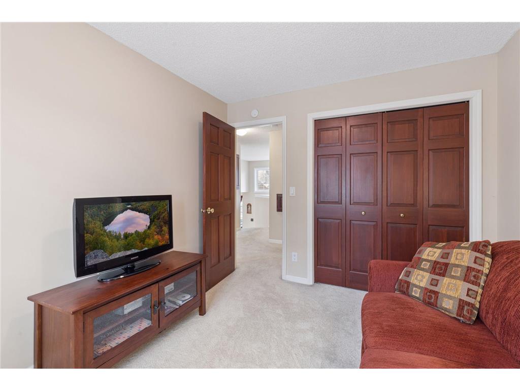 138 White Oaks Lane Vadnais Heights MN 55127 7028534 image26