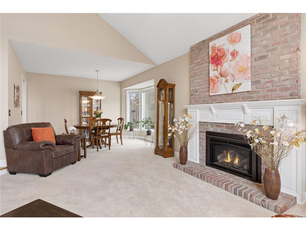 138 White Oaks Lane Vadnais Heights MN 55127 7028534 image3