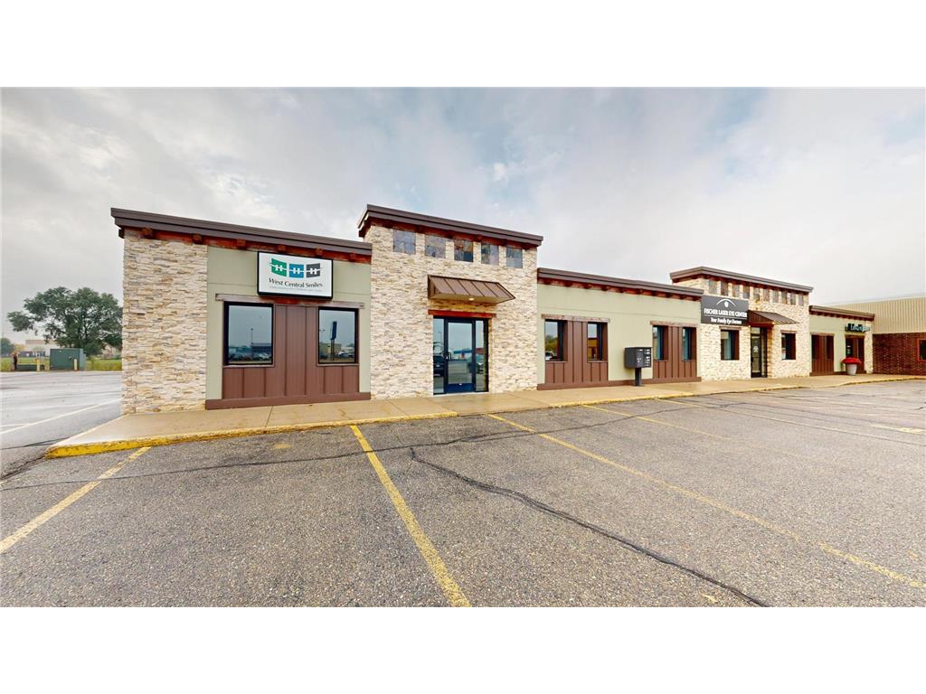 1380 E Bridge Street #smileCIC Redwood Falls MN 56283 7036938 image1