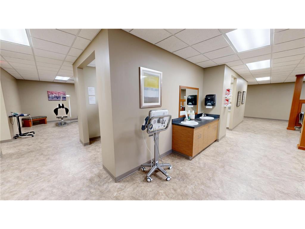 1380 E Bridge Street #smileCIC Redwood Falls MN 56283 7036938 image13