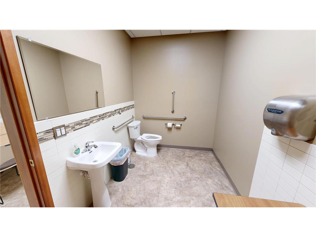 1380 E Bridge Street #smileCIC Redwood Falls MN 56283 7036938 image19