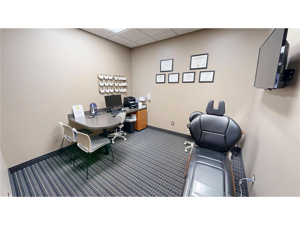 1380 E Bridge Street #smileCIC Redwood Falls MN 56283 7036938 image9