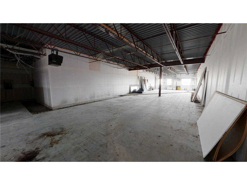 1380 E Bridge Street #vanilla Redwood Falls MN 56283 6714215 image5