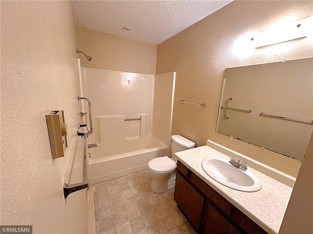 1380 Heritage Drive New Richmond WI 54017 6794682 image12