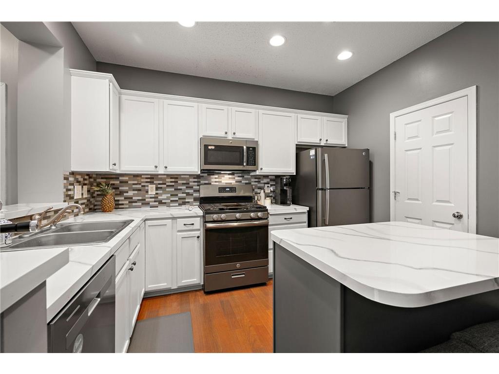 13804 54th Avenue N Plymouth MN 55446 7008966 image1