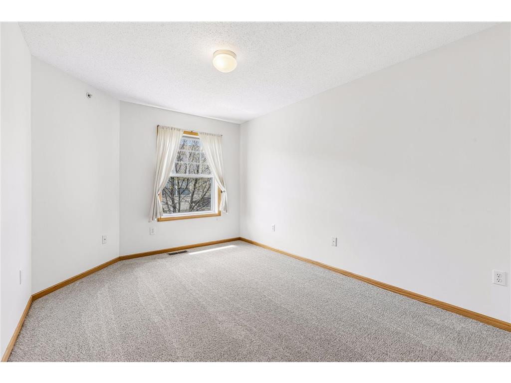 13805 53rd Avenue N #11 Plymouth MN 55446 7056385 image23