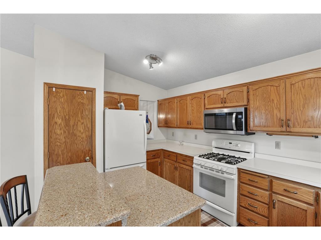 13806 Zarthan Court Savage MN 55378 7084909 image10