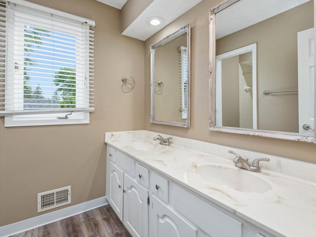 13808 Frontier Lane Burnsville MN 55337 7092965 image44
