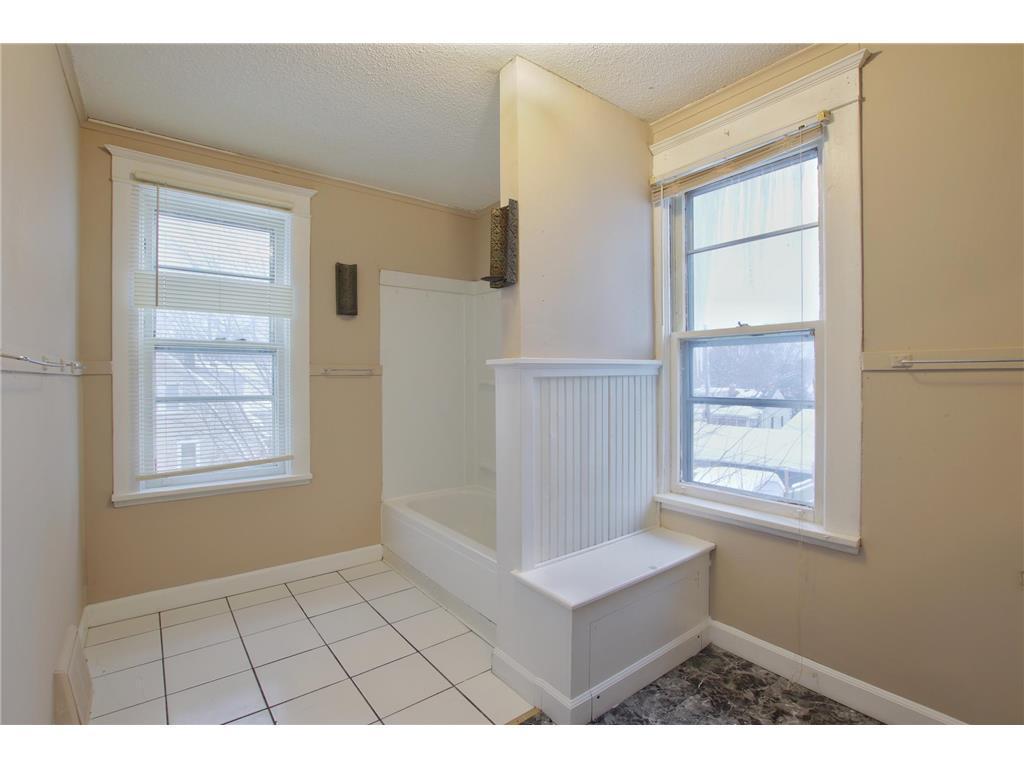 1381 White Bear Avenue N Saint Paul MN 55106 7062498 image14