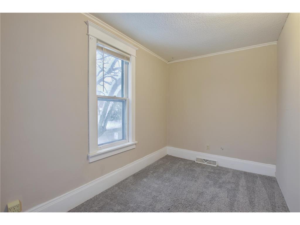 1381 White Bear Avenue N Saint Paul MN 55106 7062498 image16