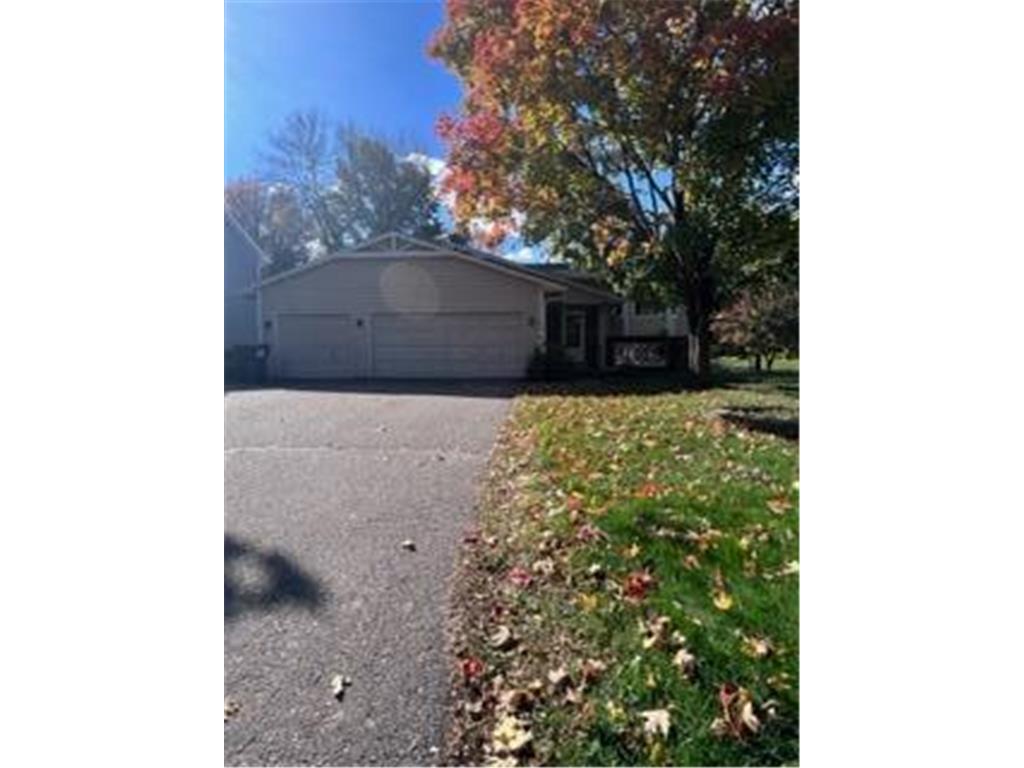 1382 Camelback Drive Eagan MN 55123 6449995 image1