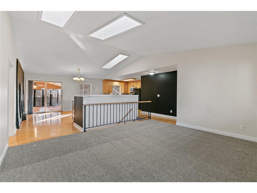 1382 Lakeside Circle Eagan MN 55123 7070640 image1