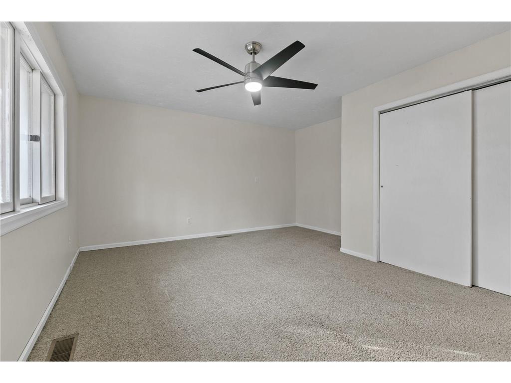 1382 Lakeside Circle Eagan MN 55123 7070640 image18