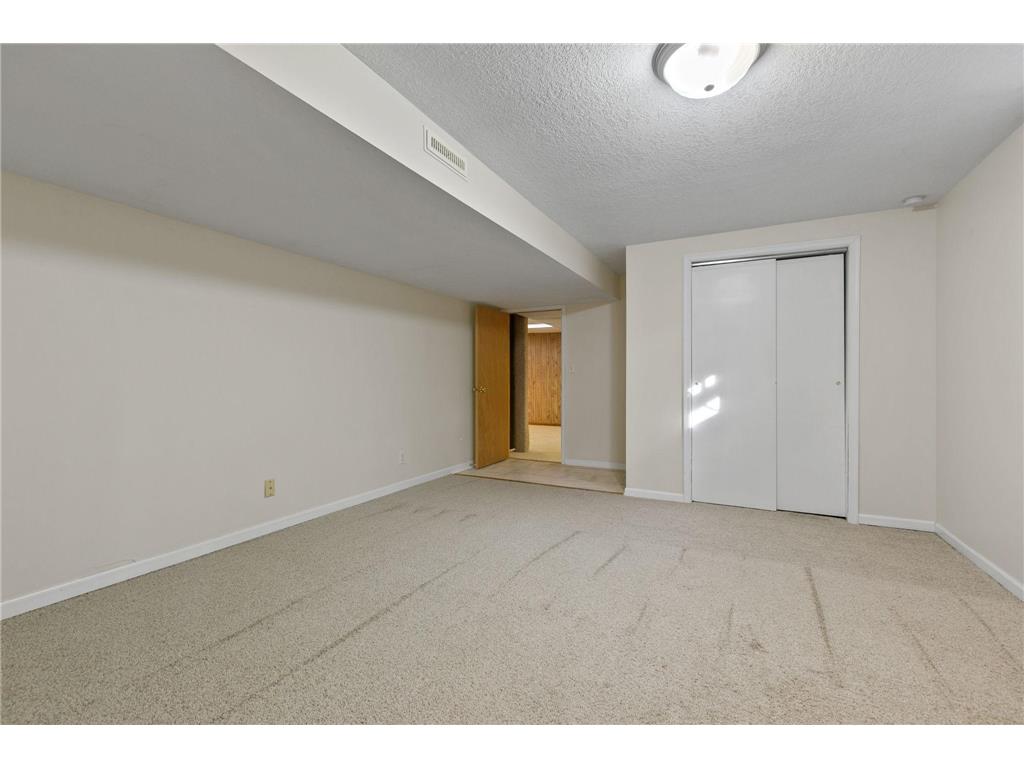 1382 Lakeside Circle Eagan MN 55123 7070640 image34