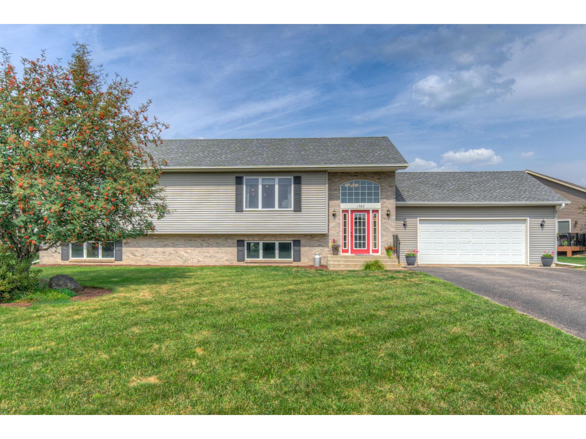 1382 Mallard Lane, New Richmond, WI 54017 MLS 5733809 Edina Realty