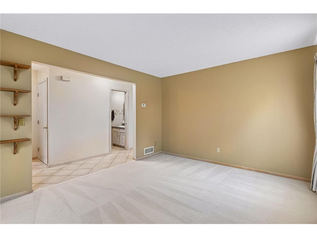 13820 Sunset Lake Drive Burnsville MN 55337 - Sunset Pond 7052698 image10