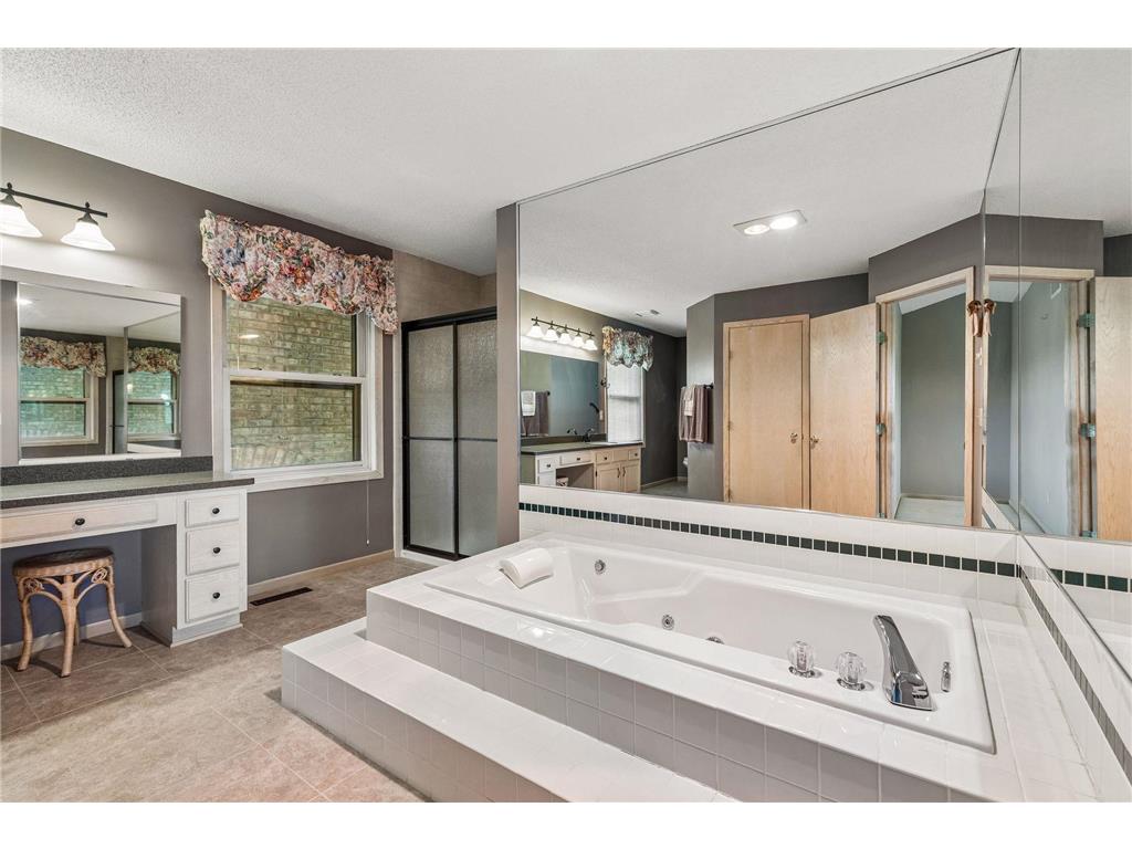 13820 Sunset Lake Drive Burnsville MN 55337 - Sunset Pond 7052698 image17