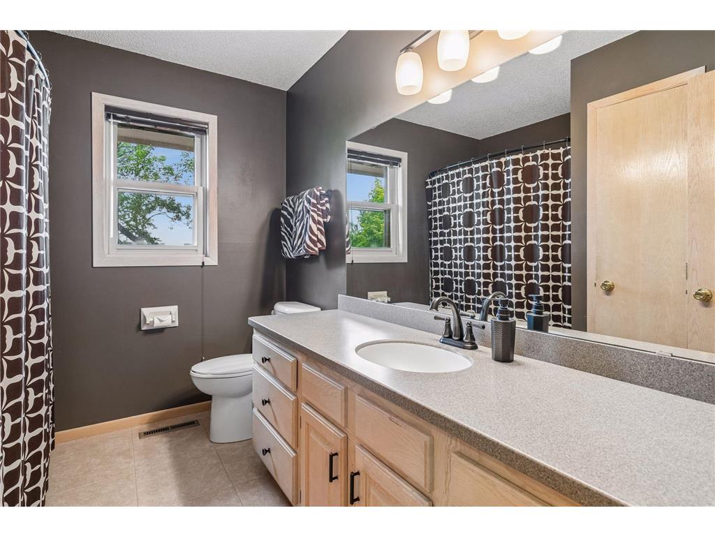 13820 Sunset Lake Drive Burnsville MN 55337 - Sunset Pond 7052698 image23