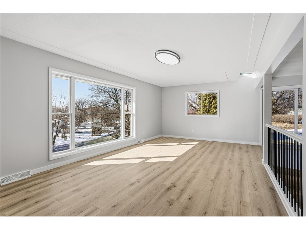 13832 Shirley Drive Burnsville MN 55337 7068672 image10