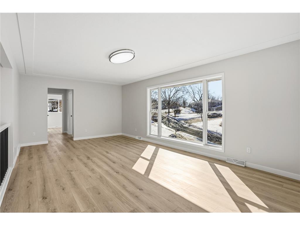 13832 Shirley Drive Burnsville MN 55337 7068672 image11