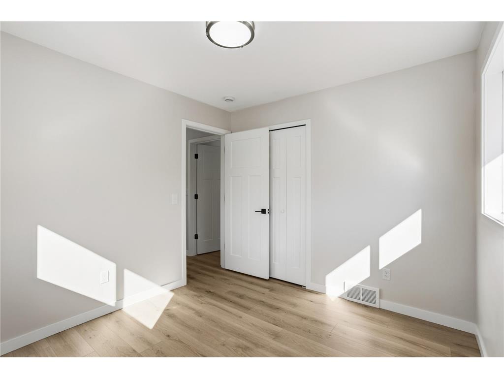 13832 Shirley Drive Burnsville MN 55337 7068672 image15