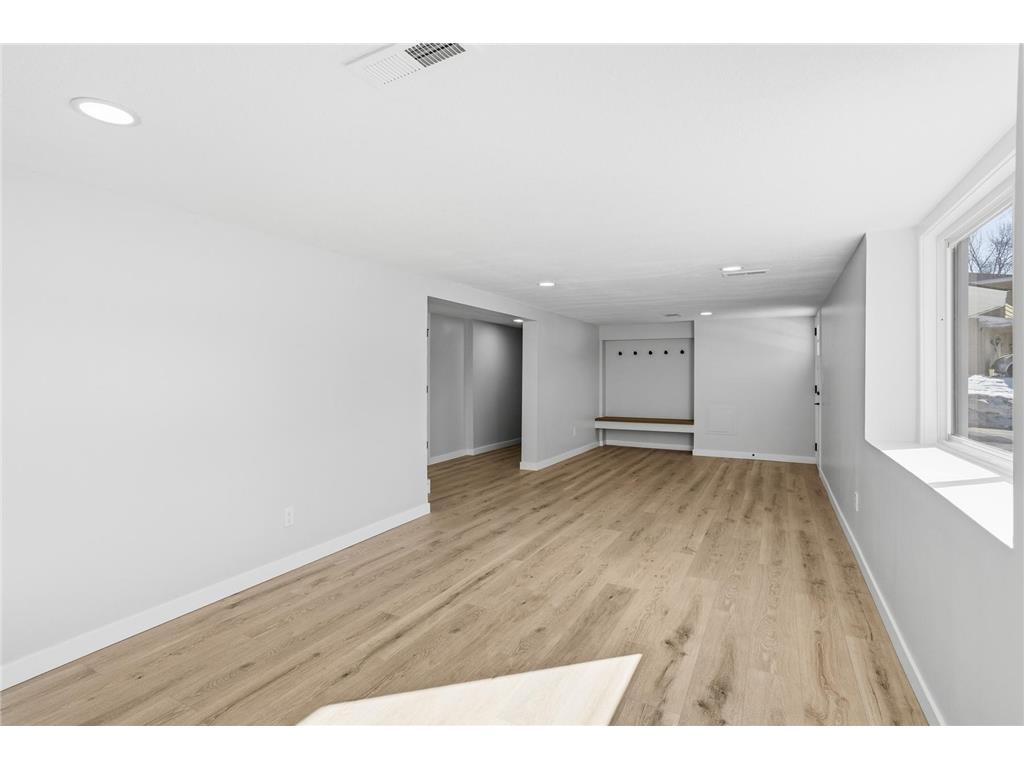 13832 Shirley Drive Burnsville MN 55337 7068672 image16