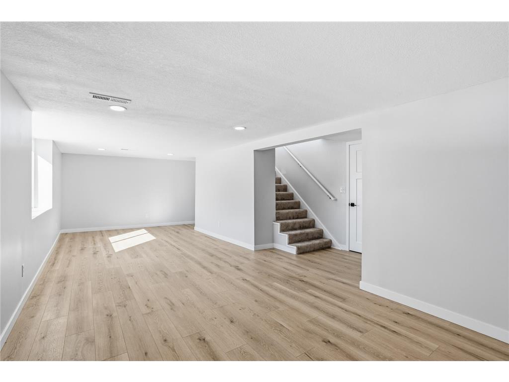 13832 Shirley Drive Burnsville MN 55337 7068672 image4